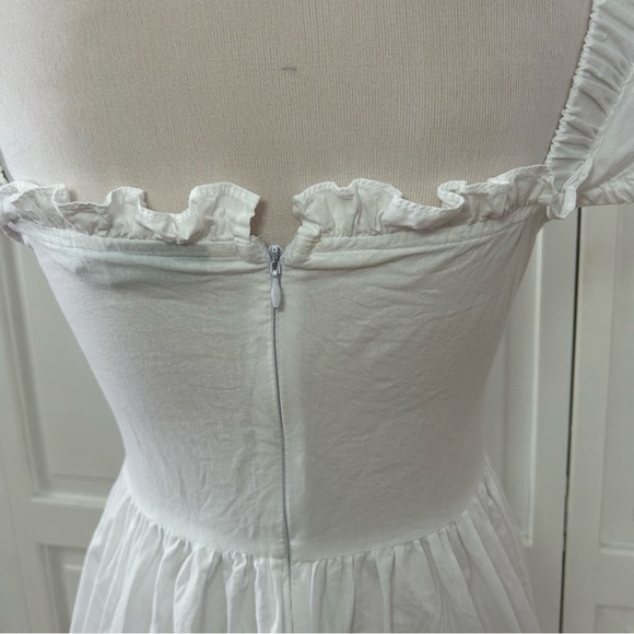 ASOS Elegant White Maxi Dress 4 - Picture 8 of 16